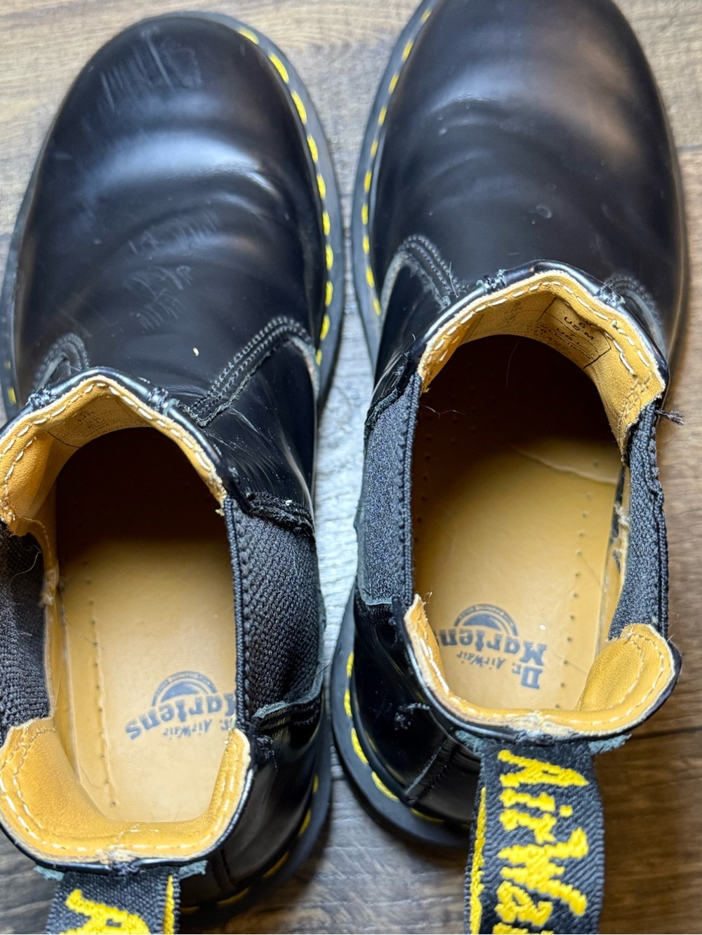 Dr.Martens 2976 Yellow Stitch Smooth Leather Chelsea Boots Size US 6 - Picture 8 of 10